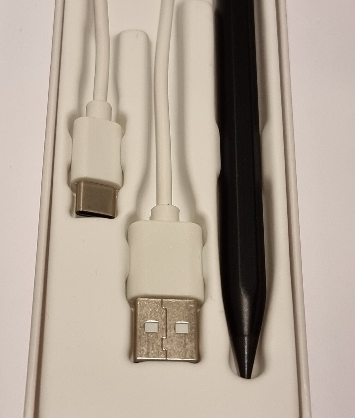 ANYQOO Stilus Pen für iPad – Schnellladen, Handfläche Ablehnung, Magnetisch