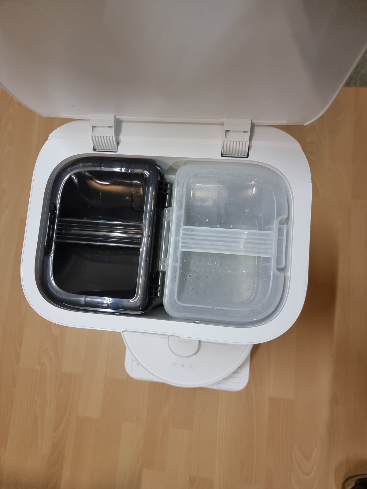 MOVA E40 Ultra Saugroboter 19.000 Pa mit Wischstation und Kartierung