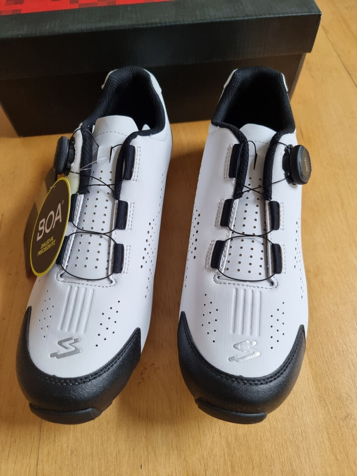 Spiuk Mountainbike-Schuh mit BOA-Drehverschluss, weiß, Größe 46