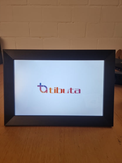 10.1 Zoll WiFi Digitaler Touchscreen Bilderrahmen 16GB Speicher über App SD USB