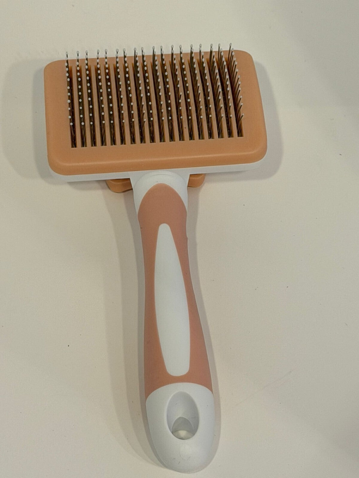 Vinabo Selbstreinigende Hundebürste – Unterwolle & lose Haare, All-in-One