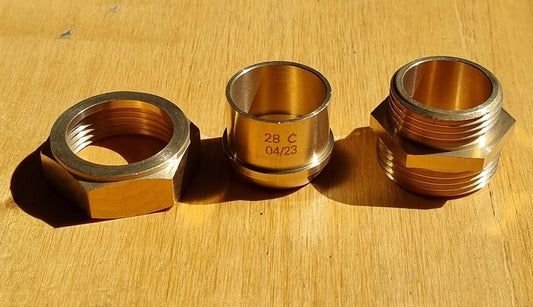 Messing Schweißadapter rechts Ø28 3 Zoll Male 26/34