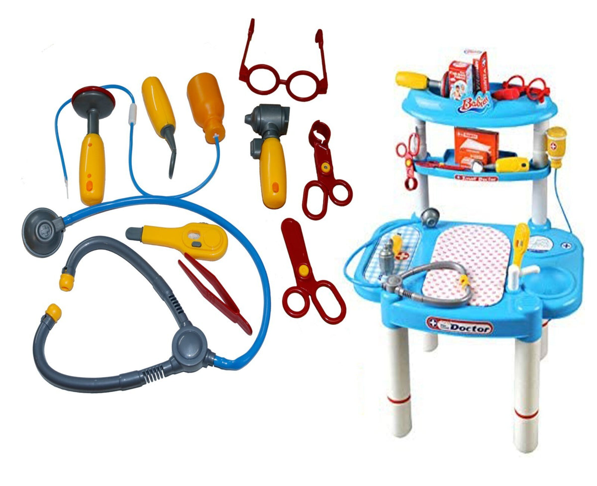Doktortisch  für Kinder.  Arzt und Behandlungstisch mit viel Zubehör