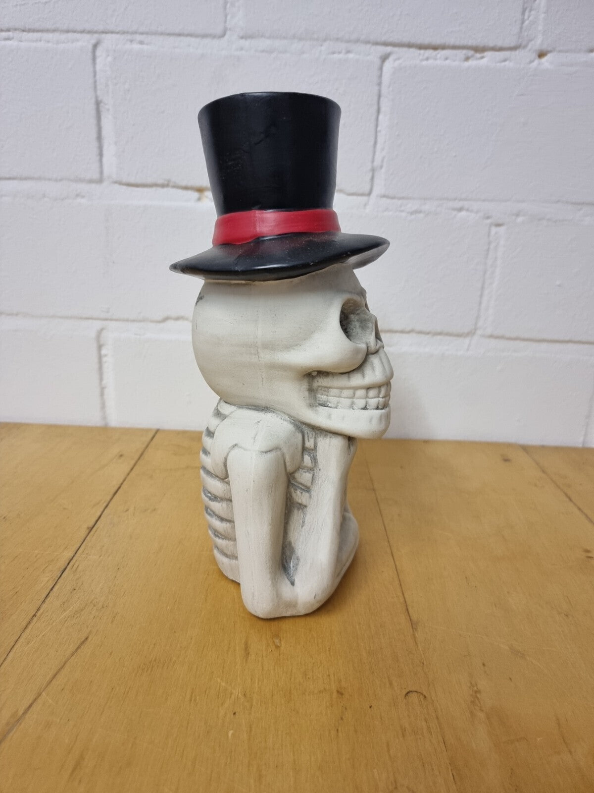 Halloween Dekofigur LED Farbwechsel 29 cm Geist Skelett Wichtel Grabstein RIP